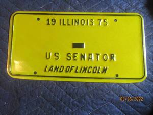 lot 216 image: VINTAGE 1975 ILLINOIS US SENATOR LICENSE PLATE