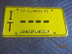lot 229 image: VINTAGE 1975 ILLINOIS INTRANSIT LICENSE PLATE