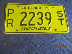 lot 230 image: VINTAGE 1975 ILLINOIS PRORATE SEMI TRAILER LICENSE PLATE