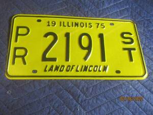 lot 231 image: VINTAGE 1975 ILLINOIS PRORATE SEMI TRAILER LICENSE PLATE