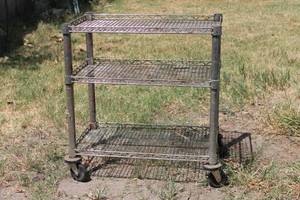 lot 13 image: 3- TIER&nbsp HEAVY DUTY SHELVING UNIT&nbsp&nbsp( 30 L X18X 33 H)