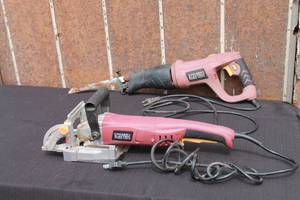 lot 42 image: TOTAL OF 2 HEAVY DUTY CHICAGO ELECTRIC TOOLS&nbsp&nbsp- RECIPROCATING SAW 65570&nbsp&nbsp- 4 BISCUIT JOINER 68987&nbsp
