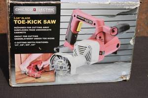 lot 46 image: NEW CHICAGO ELECTRIC POWER TOOL BLADE TOE KICK SAW&nbsp 62420&nbsp IN ORIGINAL BOX&nbsp
