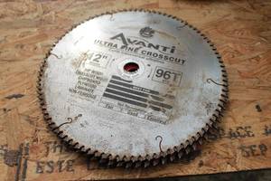 lot 57 image: TOTAL OF 8&nbsp 12 ASSORTED MITER SAW BLADES