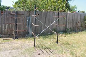 lot 75 image: TOTAL OF 2 CANTILEVER RACKS&nbsp
