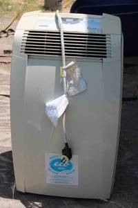 lot 109 image: DELONGHI PINGUINO ECO PAC C120E AIR CONDITIONER&nbsp