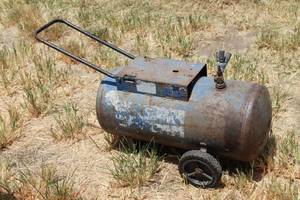 lot 116 image: AIR COMPRESSOR TANK ONLY&nbsp