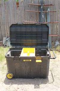 lot 117 image: STANLEY 34L&nbsp MOBILE TOOL BOX