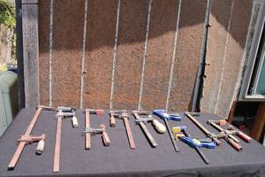 lot 123 image: TOTAL OF 9 ASSORTED QUICK GRIPS&nbsp