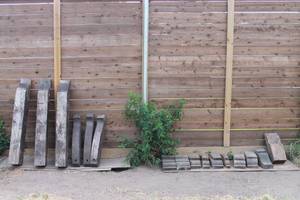 lot 145 image: LOT OF WOODEN STAIR BUILDING&nbsp PIECES&nbsp