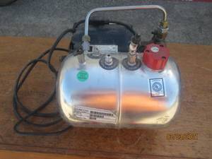 lot 16 image: MCCANNS CARBONATOR E3000