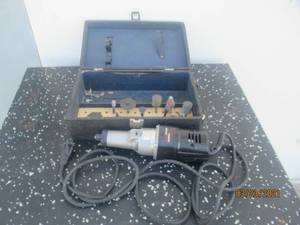 lot 35 image: CRAFTSMAN INDUSTRIAL ROTARY GRINDER WITH ACCESSORIES AND CASE