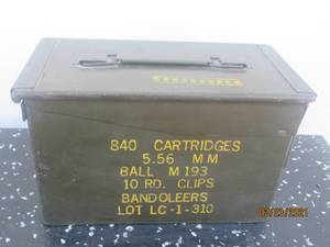 lot 37 image: VINTAGE AMMO BOX