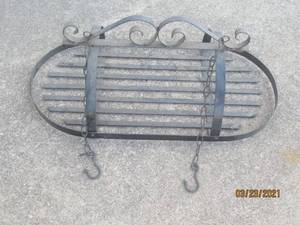 lot 39 image: METAL KITCHEN HANGING POT RACK&nbsp