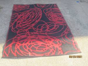 lot 48 image: CARPET DIEM MAD MATS PLASTIC WOVEN FLOOR MAT AREA RUG