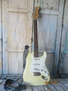 lot 53 image: SQUIER FENDER BULLET STRATOCASTER ELECTRIC GUITAR&nbsp