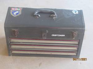 lot 59 image: CRAFTSMAN 4- DRAWER PORTABLE TOOL CHEST WITH CONTENTS