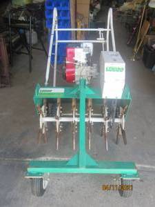 lot 61 image: LESCO AERATOR 30 SELF PROPELLED GAS ,HAS BRIGGS &amp STRATON 5 HP&nbsp MOTOR&nbsp 133252