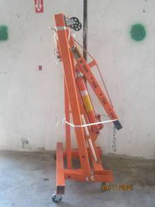 lot 72 image: FLOWMASTER&nbsp 2-TON CAPACITY HYDRAULIC FOLDING&nbsp SHOP CRANE&nbsp