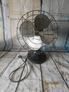 lot 18 image: VINTAGE HUNTER ZEPHAIR FAN TYPE C-12