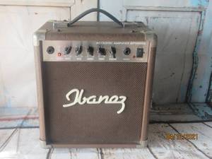 lot 32 image: IBANEZ ACOUSTIC AMPLIFIER MODEL GT10DXA