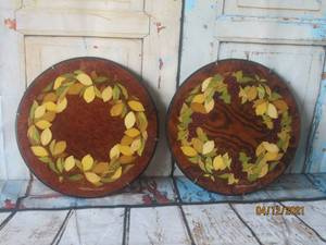 lot 95 image: SET OF&nbsp WOODEN HAND PAINTED VINTAGE&nbsp PLATES SIGNED&nbsp