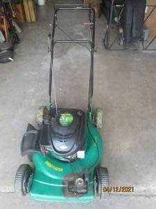 lot 114 image: POULANWEEDEATER 22 INCH CUT LAWN MOWER 961240001