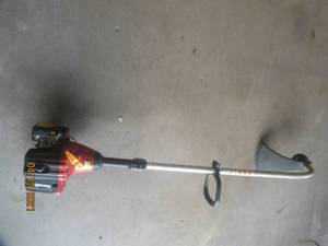 lot 117 image: HOMELITE THIN N EDGE GAS WEEDEATER&nbsp