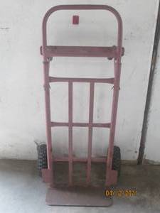 lot 131 image: CONVERTIBLE HANDPLATFORM TRUCK DOLLY&nbsp