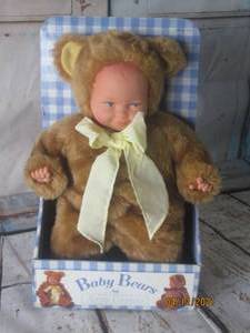 lot 139 image: 1997 BABY BEARS BY ANNE GEDDES&nbsp