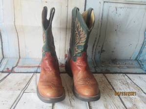 lot 186 image: JUSTIN MEN WESTERN BOOTS SIZE 9 12&nbsp ,STYLE 5025 , REGISTERED No 15773027&nbsp