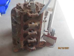 lot 188 image: 350 SHORT BLOCK DOLLY NOT INCLUDED