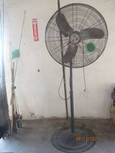 lot 201 image: MAX PERFORMANCE WAREHOUSE FAN NSC-243