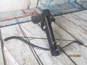 lot 274 image: SELF COCKING TATICAL CROSSBOW PISTOL