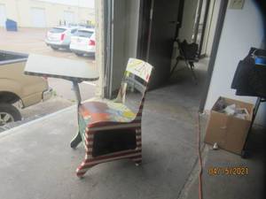 lot 291 image: STUDENT DESK