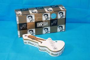 lot 147 image: ELVIS PRESLEY PORCELAIN GUITAR DECAL BOX 47025
