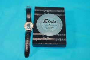 lot 149 image: ELVIS PRESLEY VALDAWN COLLECTIBLE MUSICAL WATCH IN CASE