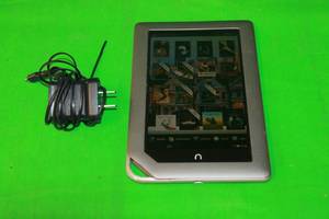 lot 49 image: BARNES & NOBLE NOOK TABLET 16GB  BNTV250