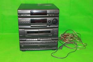 lot 54 image: SONY COMPACT DISC DECK RECEIVER HCD-D550