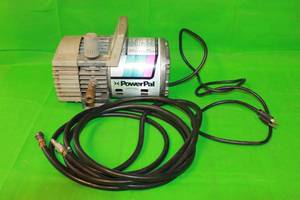 lot 58 image: CAMPBELL HAUSFELD POWERPAL COMPRESSOR WITH HOSE