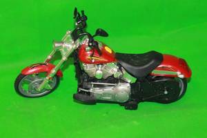 lot 23 image: HARLEY DAVIDSONNEW BRIGHT FAT MOTORCYCLE COLLECTIBLE 12.5