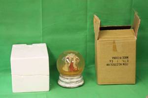 lot 63 image: SILVERSTRI 95 SANTA MUSIC SNOW GLOBE PLAY HAVE YOURSELF A MERRY LITTLE CHRISTMAS