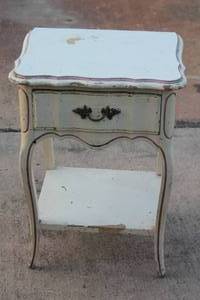 lot 8 image: VINTAGE TWO TIER ONE DRAWER QUEEN ANNE  SIDE TABLE