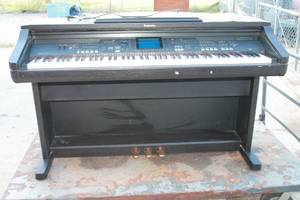 lot 13 image: TECHNICS SX-PR702 DIGITAL PIANO ENSEMBLE, 88 WEIGHTED KEYS