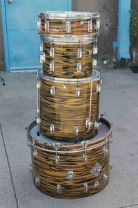 lot 87 image: VINTAGE 4PC LUDWIG TIGER STRIPE DRUMS
