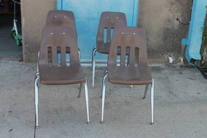 lot 100 image: TOTAL OF 4 BROWN VIRCO CHAIRS