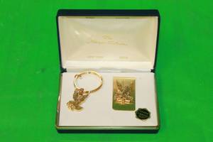 lot 129 image: THE MARQUIS COLLECTION GENUINE DIAMOND DUST EAGLE MONEY CLIP & KEY CHAIN