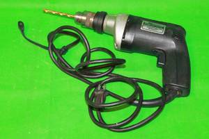 lot 154 image: CRAFTSMAN INDUSTRIAL 38 SCREWDRIVER DRILL VARIABLE SPEED 900.271031