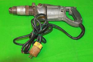 lot 155 image: BLACK & DECKER HEAVY DUTY ELECTRIC HAMMER DRILL