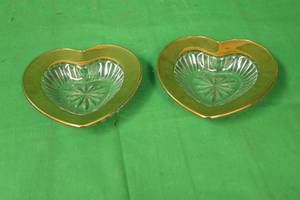 lot 178 image: TOTAL OF 2 MIKASA DESIRE GOLD CRYSTAL HEART SHAPE CANDYNUT DISH